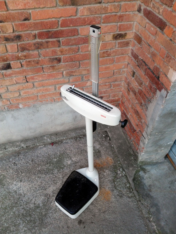 bascula medidor altura farmacia medico metal 101-209x30-47x45 1u